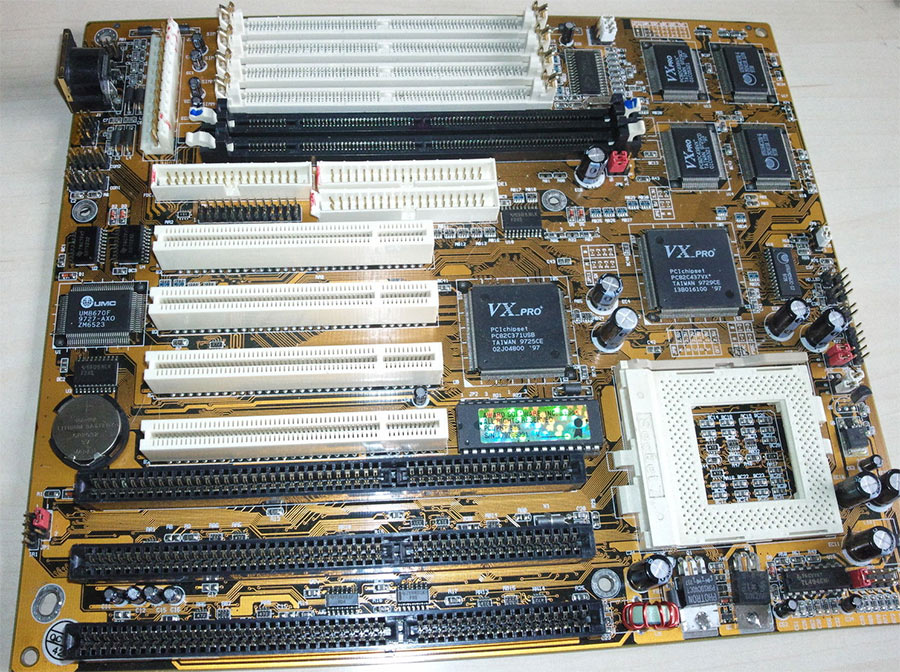 Building A Vintage Windows 95 Pentium PC - OMGWTFBBQ!